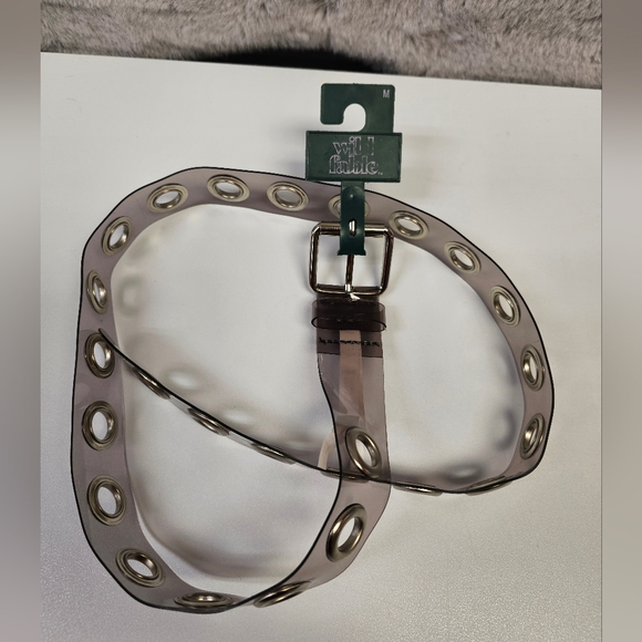 Women's Oversize Grommet Jelly Belt - Picture 4 of 5